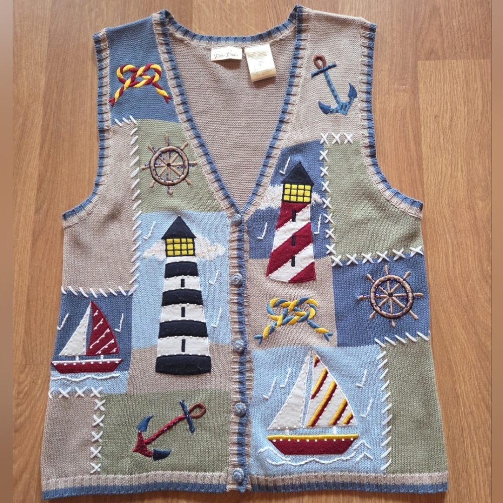Bobbie Brooks Nautical Themed Knit Vest Size Medium Lighthousrs Sailboats Anchor